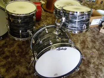 Vintage drum Quiz Whats wrong