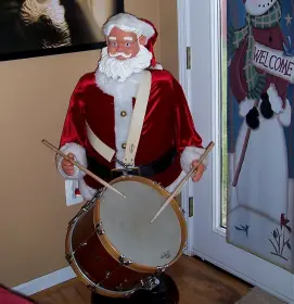 Vintage Drum Holiday Pics