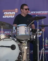 65 Ludwig Club Date
