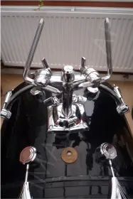 UK Hayman Vibrasonic full black drum set