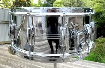 Slingerland Sound King badge placement