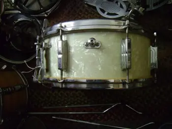 Dating a Leedy/Slingerland kit