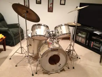 mid 70's Sonor drum set info