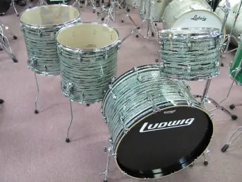 Ludwig, Oyster Pearl Oak ?