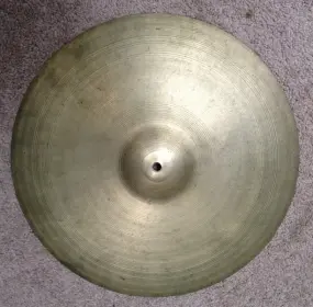 Can anyone date this Zildjian 18&quot;Crash/Ride?