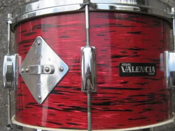 Near Perfect Vintage Pearl (Valencia) Kit to sell