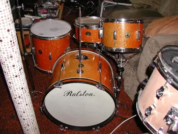 Where are all the floor toms ????