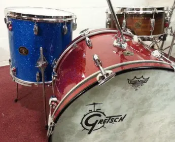 Found Orphan 3-ply 22&quot; Red Sparkle Round Badge - Now What?