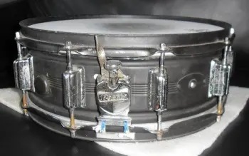 Painted 70's Ludwig LM402