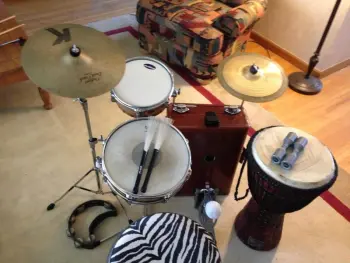 Vintage Ludwig Suitcase Drumset!