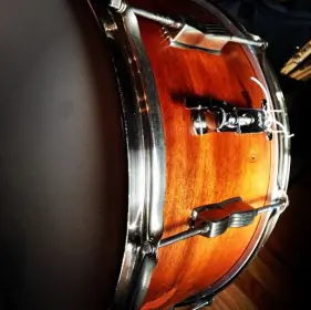 WFL 8x15 Mahogany Snare, worth fixing?