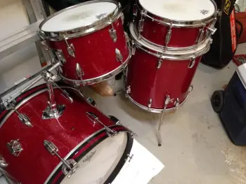 Anyone know what brand this kit is?