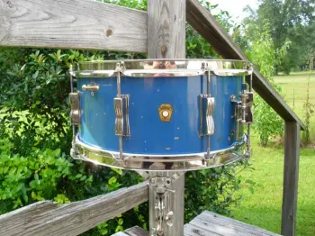 Ludwig hardware 65 but shell 68??  Help identify!