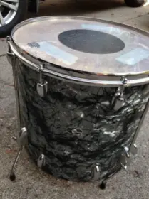Help ID'ing and valuing this floor tom
