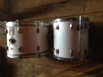 White 80's Ludwig Rocker w/Classic Lugs