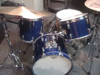 How you ever seen Gretsch drum in this color?