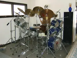 Need Help Valuing Large Drum Kit