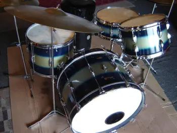 Preserving 60s Slingerland Kit Duco finish