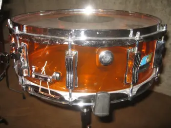** Ludwig Vistalite 5 piece kit for sale - very nice! **