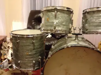 Is Winter a Bad Time for Vintage Drums on CL?