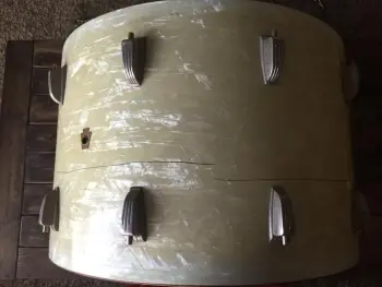 Exact Year and Model for this WFL Bass and Snare?