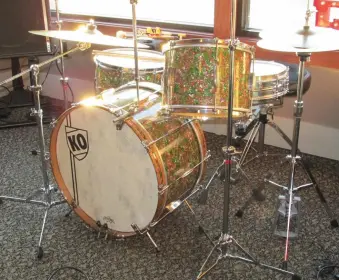 Finished my &quot;Peacock&quot; Slingerland project.