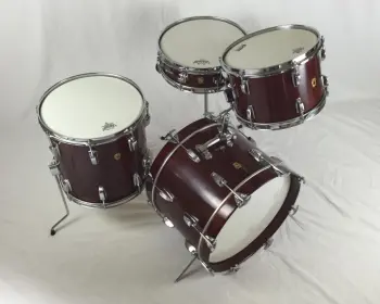 Ludwig Lacquer B/O Badge Ludwig C-List Find - Is the finish original?