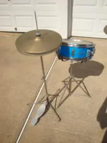 Early 60's Rogers Drums Sparkle Blue - Novice Advice?