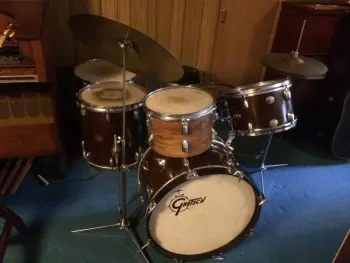 Vintage Gretsch drum set