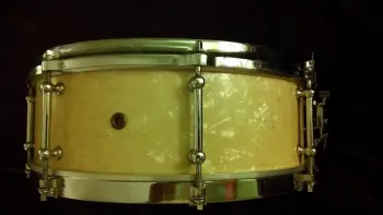 Help ID Gretsch 20's snare