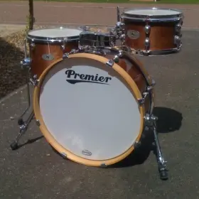 Premier Artist Heritage Club kit