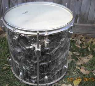 Help ID estate 16&quot; Slingerland (???) floor tom