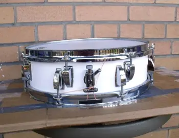14 X 4-1/4&quot; LUDWIG Piccolo Snare.