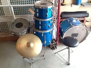 Vintage drum set identification