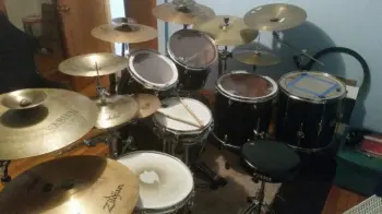 Can anyone identify my drums?