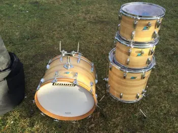 Vintage Ludwig B/O badge 'Butcher Block' 12/13/16/22 4pc drum set w/ soft bags - $799