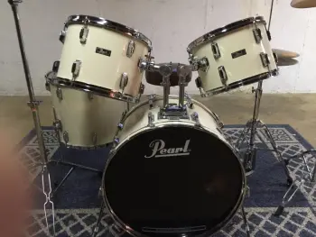 Vintage Pearl Fiberglass '77