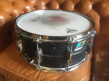 Help me with identifying this Ludwig snare drum