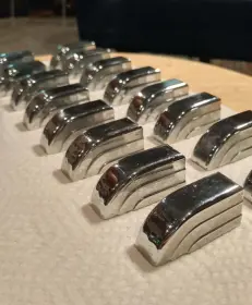 1940 Leedy Broadway lugs (cleaning/polishing)