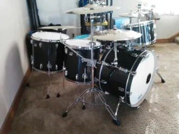 This is the Display Your Ludwig Drum Thread