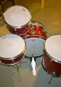 Vintage Del Rey Drum Set on Craigslist