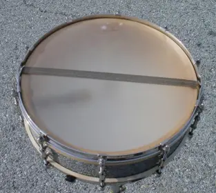 [B]1926-27 LUDWIG &amp; LUDWIG 4 x 14 “STIPELSILVER” (uncatalogued) DANCE MODEL[/B]