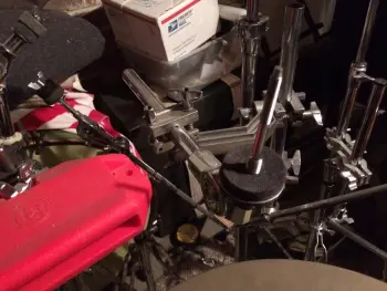 Hi-hats to the right?
