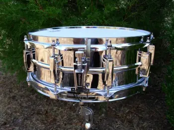 For Sale: Vintage Ludwig Supraphonic
