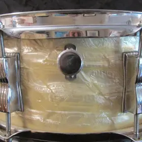 Ludwigs with duel tone controls
