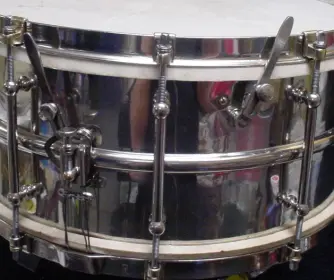 [B]1929-30 LUDWIG &amp; LUDWIG 6.5 x 14 NOB STANDARD-SENSITIVE MODEL[/B]