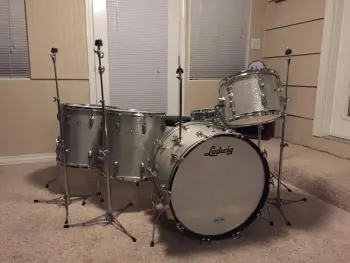 Pawnshop find: Super Classic plus floortom.
