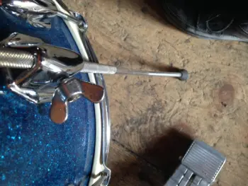 The &quot;Grampa Tom&quot; memorial drum set