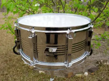 For Sale: Ludwig snare drums