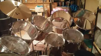 This is the Display Your Ludwig Drum Thread